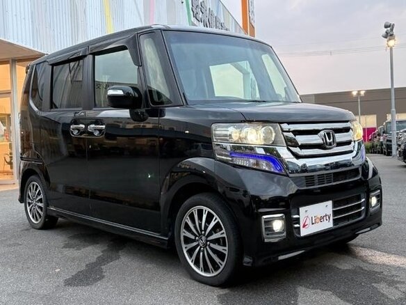 2016 Honda N-BOX I Рестайлинг, чёрный - вид 2