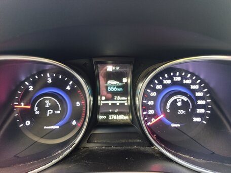 2014 Hyundai Santa Fe Grand III, серый, 1750000 рублей, вид 5