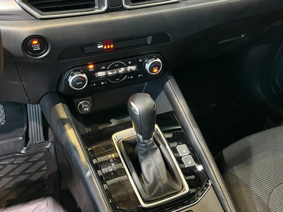 2026 Mazda CX-5 II Рестайлинг, белый, 3900000 рублей - вид 11