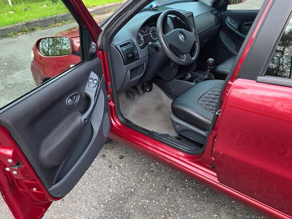 2007 Fiat Albea I Рестайлинг, красный, 250000 рублей - вид 10