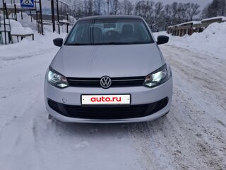 2013 Volkswagen Polo V, серебристый, 665000 рублей, вид 2