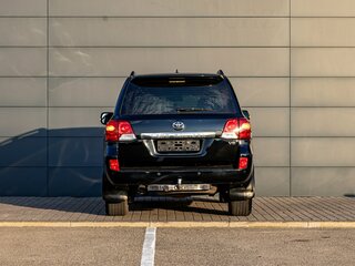2015 Toyota Land Cruiser 200 Series Рестайлинг 1, чёрный, 3795000 рублей, вид 5