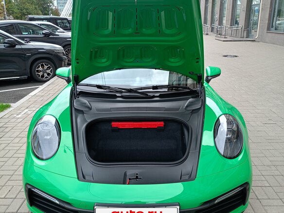 2021 Porsche 911 Carrera 4S VIII (992), зелёный, 16100000 рублей - вид 14