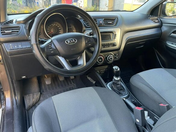 2014 Kia Rio III, коричневый, 799000 рублей - вид 5