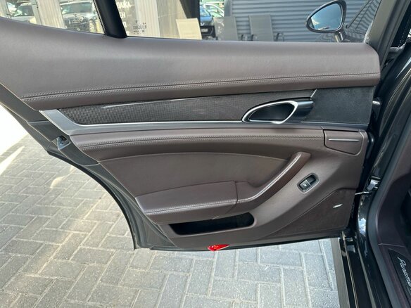 2015 Porsche Panamera GTS I Рестайлинг, серый, 2699000 рублей - вид 16