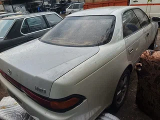 1993 Toyota Mark II VII (X90), белый, 140000 рублей, вид 4