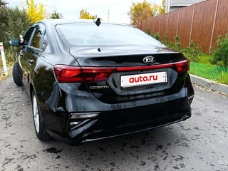 2021 Kia Cerato IV, чёрный, 1990000 рублей, вид 3