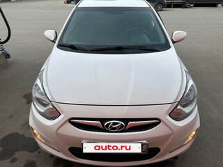 2014 Hyundai Solaris I, белый, 780000 рублей, вид 2