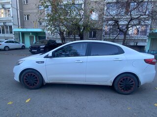 2014 Kia Rio 4-speed III, белый, 850000 рублей, вид 1
