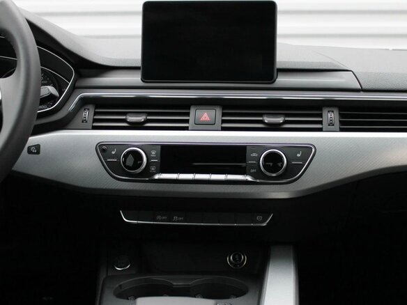 2016 Audi A4 V (B9), серый, 1850000 рублей - вид 14