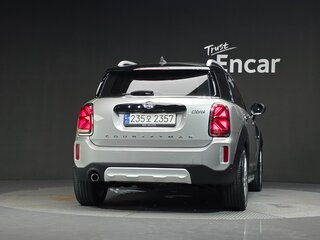 2022 Mini Countryman Cooper II Рестайлинг, белый, 2210000 рублей, вид 4