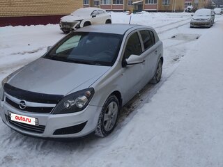 2011 Opel Astra H Рестайлинг, серебристый, 400000 рублей, вид 1
