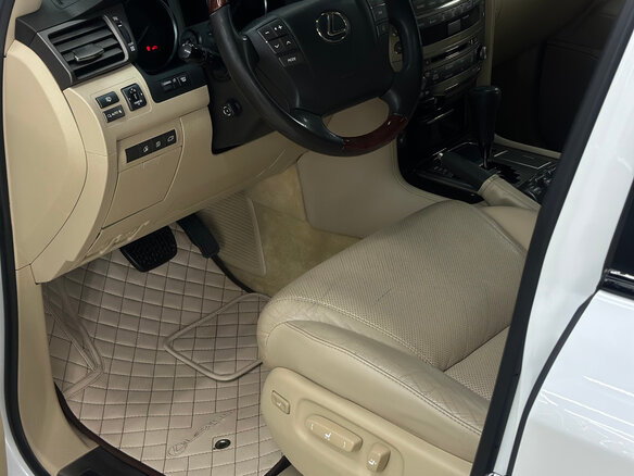 2010 Lexus LX 570 III, белый, 3400000 рублей - вид 23