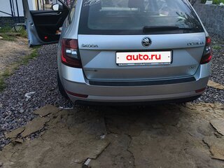 2017 Skoda Octavia III (A7) Рестайлинг, серебристый, 2000000 рублей, вид 4