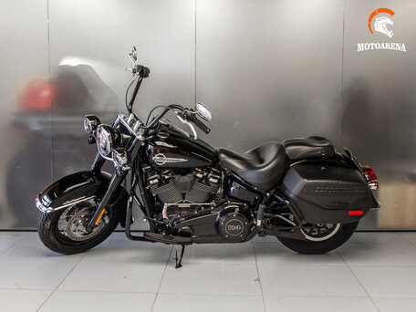 2018 Harley-Davidson Heritage Classic, чёрный, 1368499 рублей, вид 4
