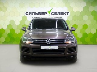 2010 Volkswagen Touareg II, коричневый, 1470000 рублей, вид 3
