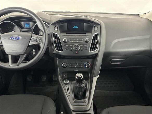 2017 Ford Focus III Рестайлинг, белый, 1025000 рублей - вид 10