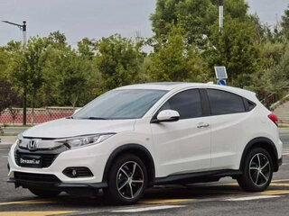 2022 Honda Vezel I Рестайлинг, белый, 1400000 рублей, вид 4