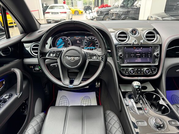 2019 Bentley Bentayga I, чёрный, 12950000 рублей - вид 28