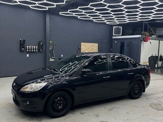 2010 Ford Focus II Рестайлинг, чёрный, 600000 рублей, вид 4