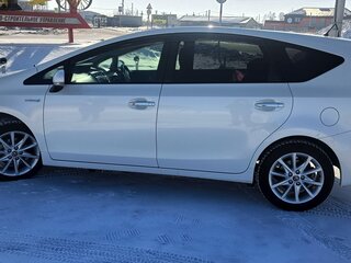 2015 Toyota Prius Alpha I (ZVW40/41) Рестайлинг, белый, 1530000 рублей, вид 5