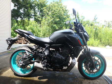 2022 Yamaha MT-07 (FZ-07), серый, 930000 рублей, вид 3
