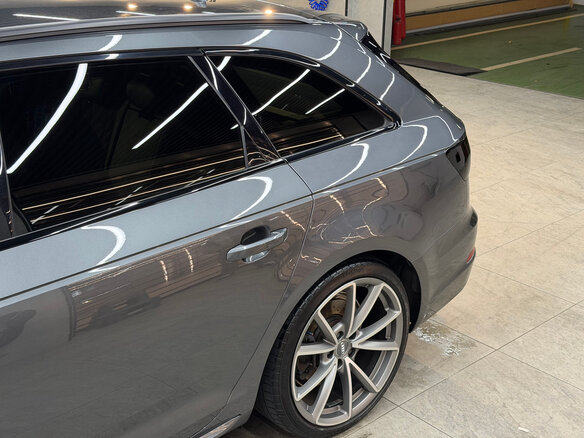 2018 Audi A4 V (B9), серый, 3400000 рублей - вид 12