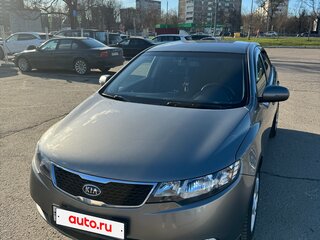 2012 Kia Cerato 6-speed II, серебристый, 795000 рублей, вид 3