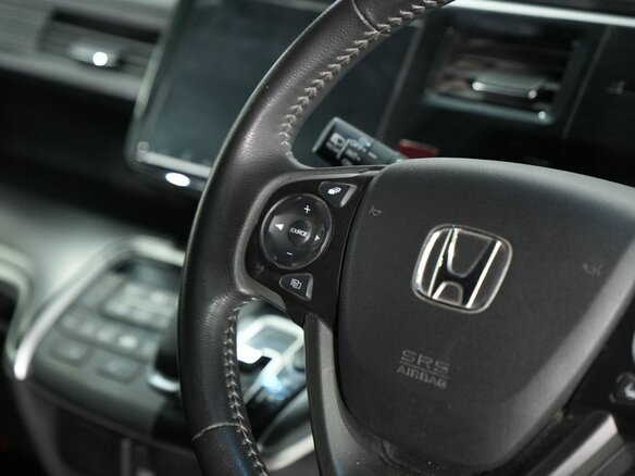 2018 Honda Stepwgn Spada V Рестайлинг, чёрный, 2350000 рублей - вид 17