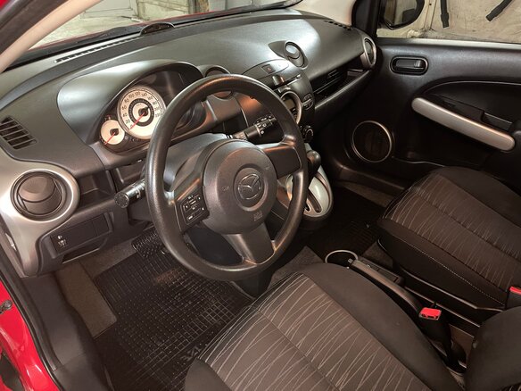 2008 Mazda 2 II (DE), красный, 690000 рублей - вид 12