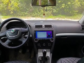 2009 Skoda Octavia II (A5) Рестайлинг, чёрный, 700000 рублей, вид 3