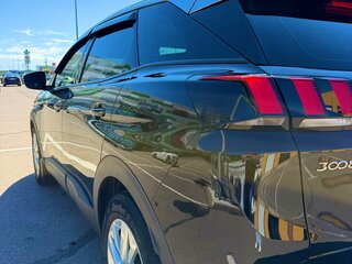 2020 Peugeot 3008 II, чёрный, 1800000 рублей, вид 4
