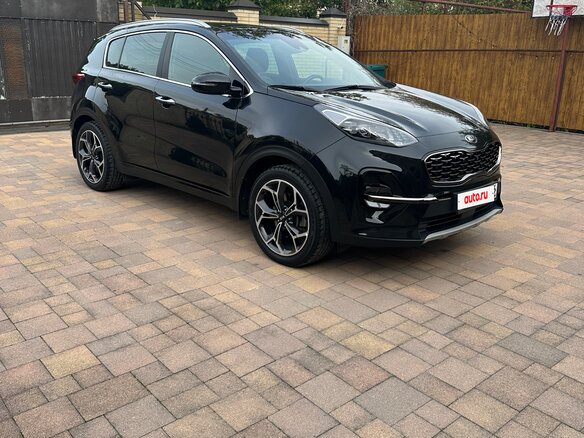 2020 Kia Sportage IV Рестайлинг, чёрный, 2650000 рублей - вид 1
