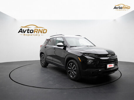 2023 Chevrolet TrailBlazer III, чёрный, 1500000 рублей, вид 3