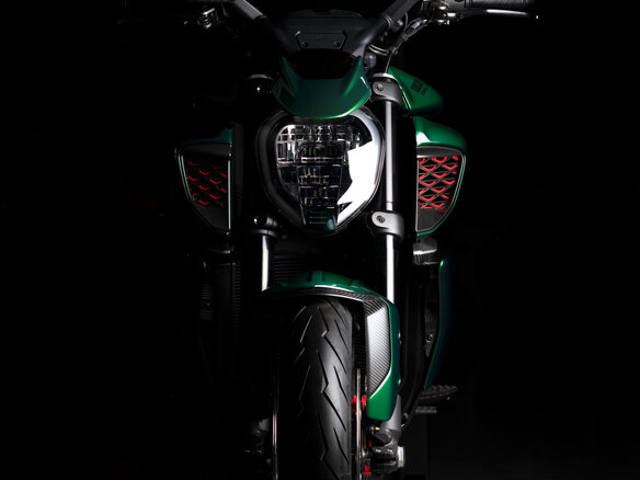 2023 Ducati Diavel V4, зелёный, 7700000 рублей - вид 9