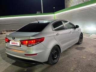2016 Kia Rio III Рестайлинг, серебристый, 960000 рублей, вид 2