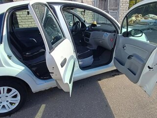 2004 Citroen C3 I, белый, 210000 рублей, вид 2