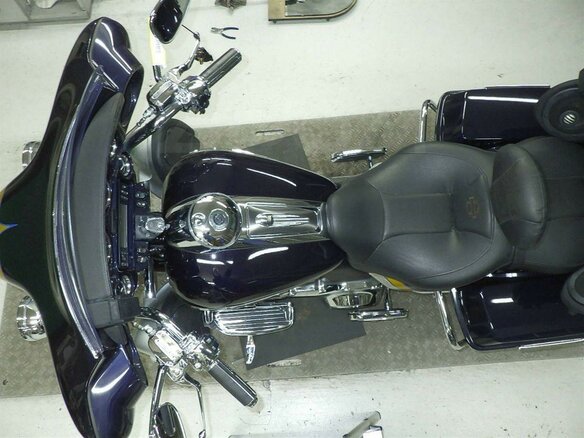 2011 Harley-Davidson Electra Glide, серебристый, 1440000 рублей - вид 12