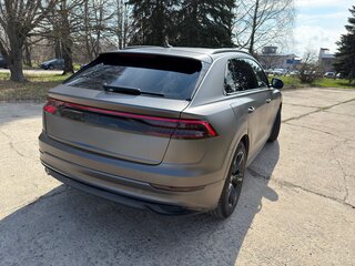 2020 Audi Q8 45 TDI I (4M), серый, 8000000 рублей, вид 3