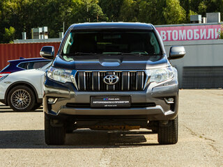 2021 Toyota Land Cruiser Prado 150 Series Рестайлинг 3, серый, 4800000 рублей, вид 2
