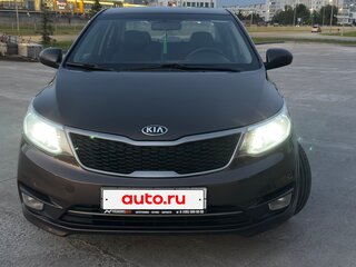 2016 Kia Rio III Рестайлинг, коричневый, 870000 рублей, вид 1