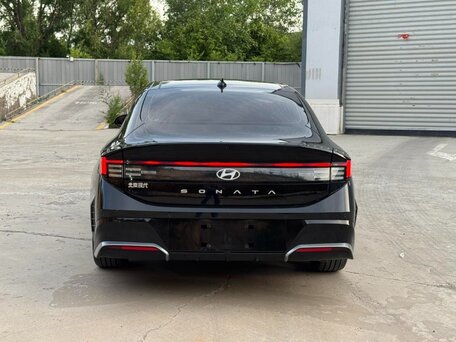 2025 Hyundai Sonata VIII (DN8) Рестайлинг, чёрный, 2980000 рублей, вид 5