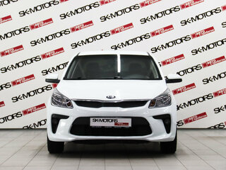 2017 Kia Rio IV, белый, 1095950 рублей, вид 1