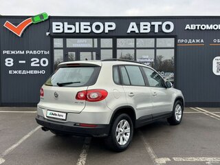 2010 Volkswagen Tiguan I, белый, 1049000 рублей, вид 2