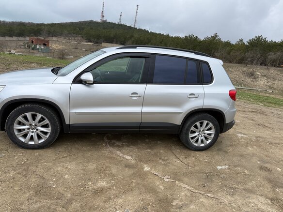 2009 Volkswagen Tiguan I, серебристый, 950000 рублей - вид 8