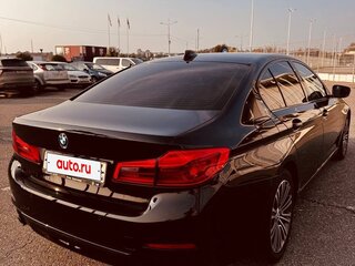 2019 BMW 5 серии 520d VII (G30/G31/G38), чёрный, 4200000 рублей, вид 5