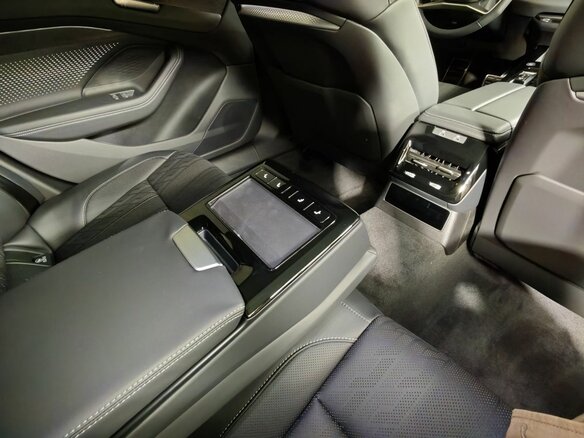 2026 Audi A6 L VI (C9), чёрный, 7000000 рублей - вид 26