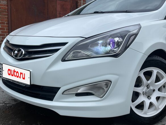 2015 Hyundai Solaris I Рестайлинг, белый, 1500000 рублей - вид 19