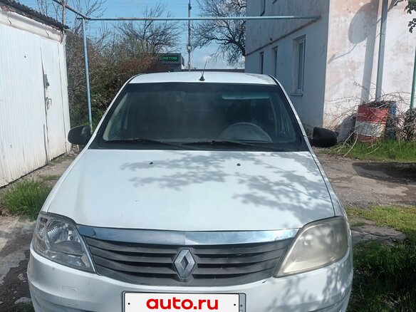 2010 Renault Logan I Рестайлинг, белый, 350000 рублей