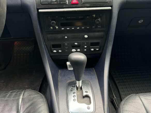 2002 Audi A6 II (C5) Рестайлинг, серый, 260000 рублей - вид 25